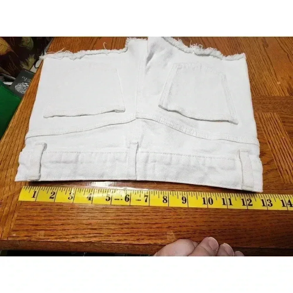 Zara White Short Shorts Denim Size 10 Button Up - Picture 3 of 5